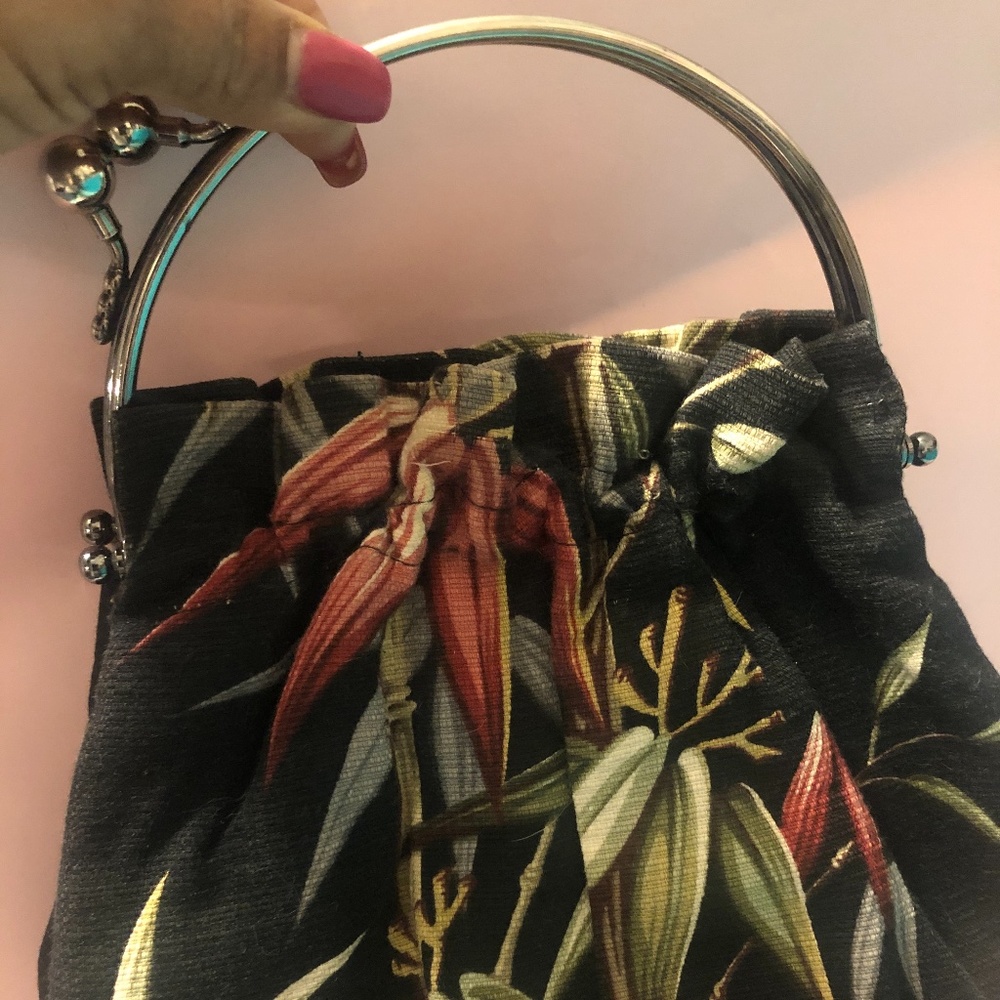 Small purse boutique style